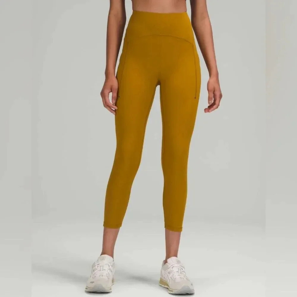 Lululemon power thru high rise crop 23” size 8